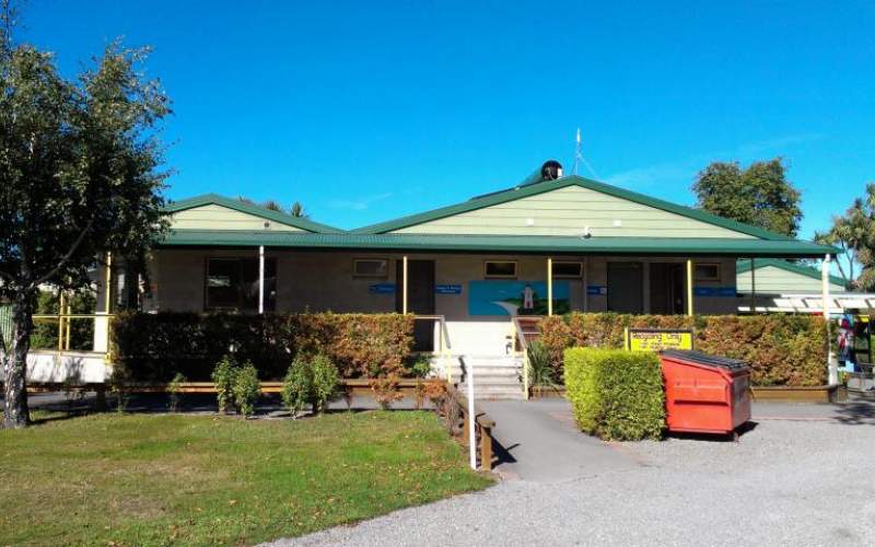 Timaru Top 10 Holiday Park Full Service Camp New Zealand